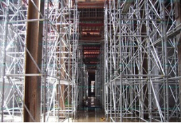 【地鐵腳手架】建設(shè)你來做，危險(xiǎn)我來擋